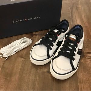Tommy Hilfiger Boys Sneakers Dennis Retro Size 13